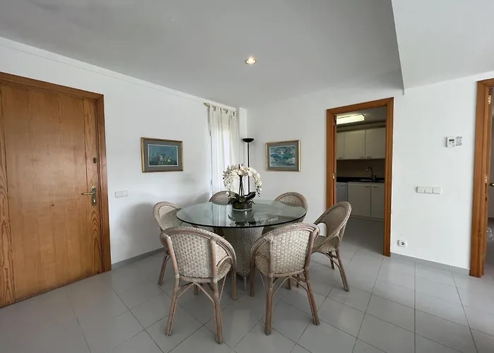 Isholidays Acron Apartmán